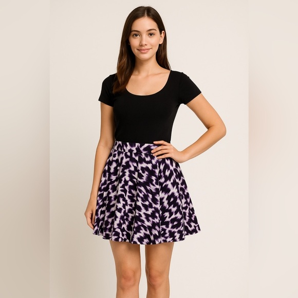918- Balenciaga Women’s Silk Skirt Size 36 EU (Small US) – Made in Italy - Picture 1 of 8